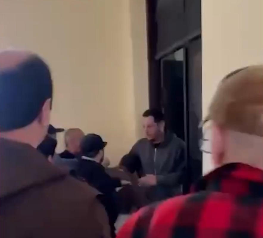 პარტიის ინფორმაციით, ოზურგეთში „ერთიანობა - ნაციონალური მოძრაობის“ წევრებს თავს დაესხნენ