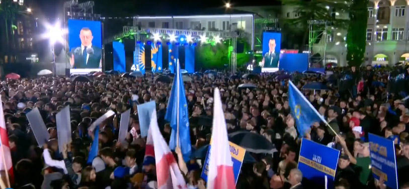 ირაკლი ღარიბაშვილი - დიდი ბოროტების დამარცხების იმედი თითქმის ყველას გადაწურული ჰქონდა, მაგრამ გამოჩნდა ბიძინა ივანიშვილი, ვინც დაამარცხა ჩვენი ხალხის მჩაგვრელი ბოროტი ძალა - გაათავისუფლა ხალხი და გადაარჩინა ქვეყანა