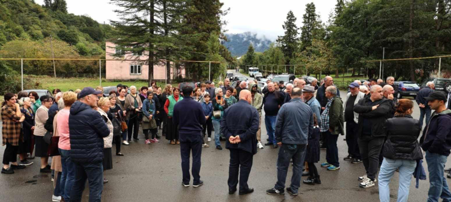 "ქართული ოცნება - დემოკრატიული საქართველო" წინასაარჩევნო კამპანიის ფარგლებში ოზურგეთში შეხვედრებს განაგრძობს