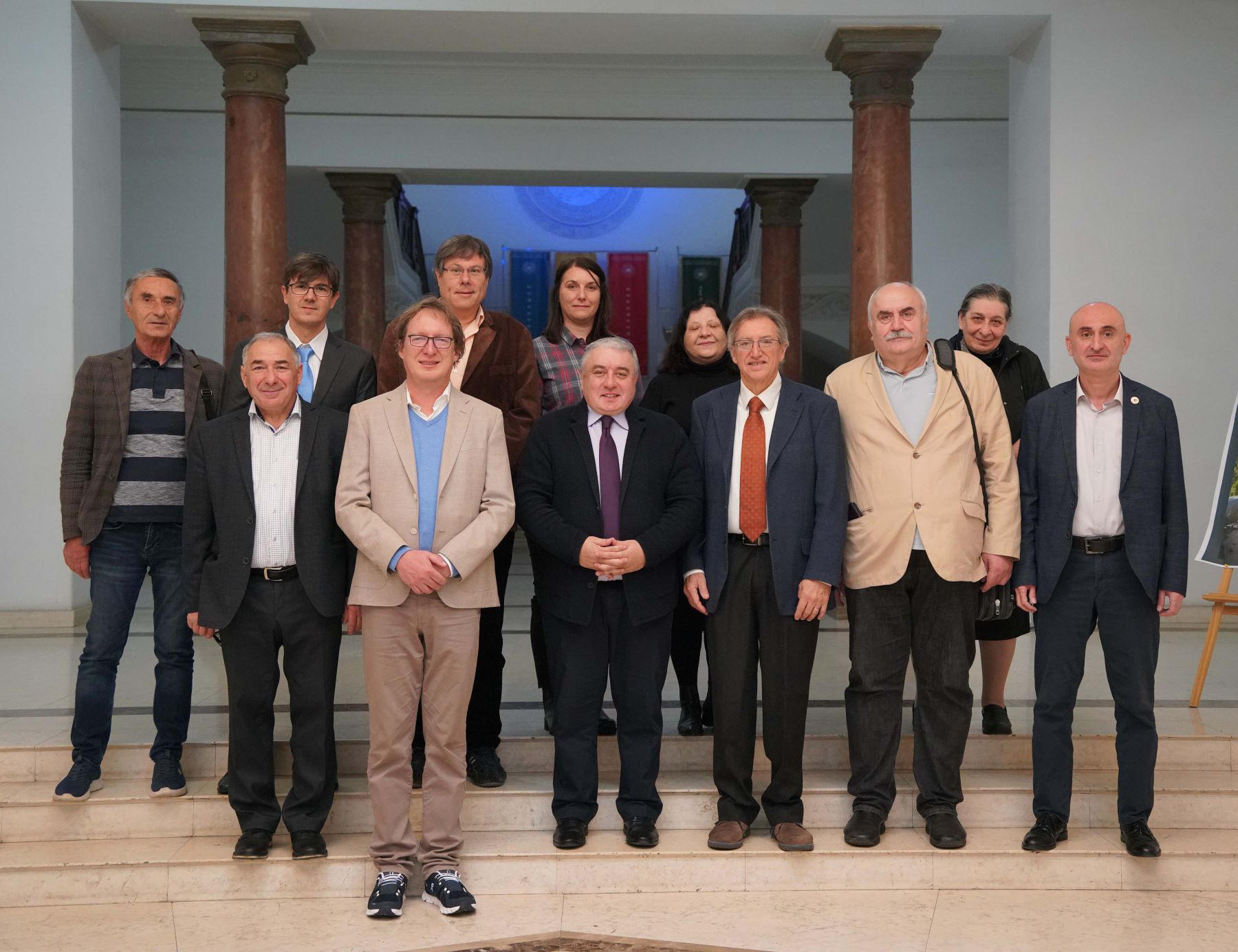 ჯაბა სამუშიამ CERN-ის დელეგაციასთან სამუშაო შეხვედრა გამართა