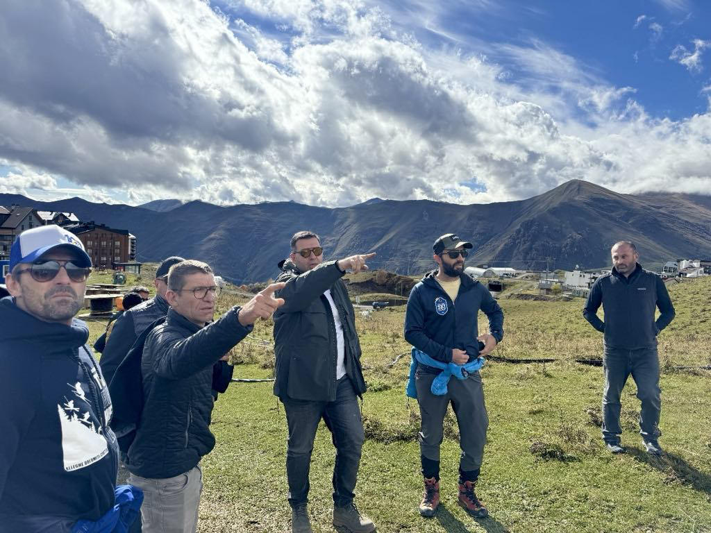 გუდაურს საერთაშორისო და სნოუბორდის ფედერაციის (FIS) დელეგატები ინსპექტირების მიზნით ეწვივნენ