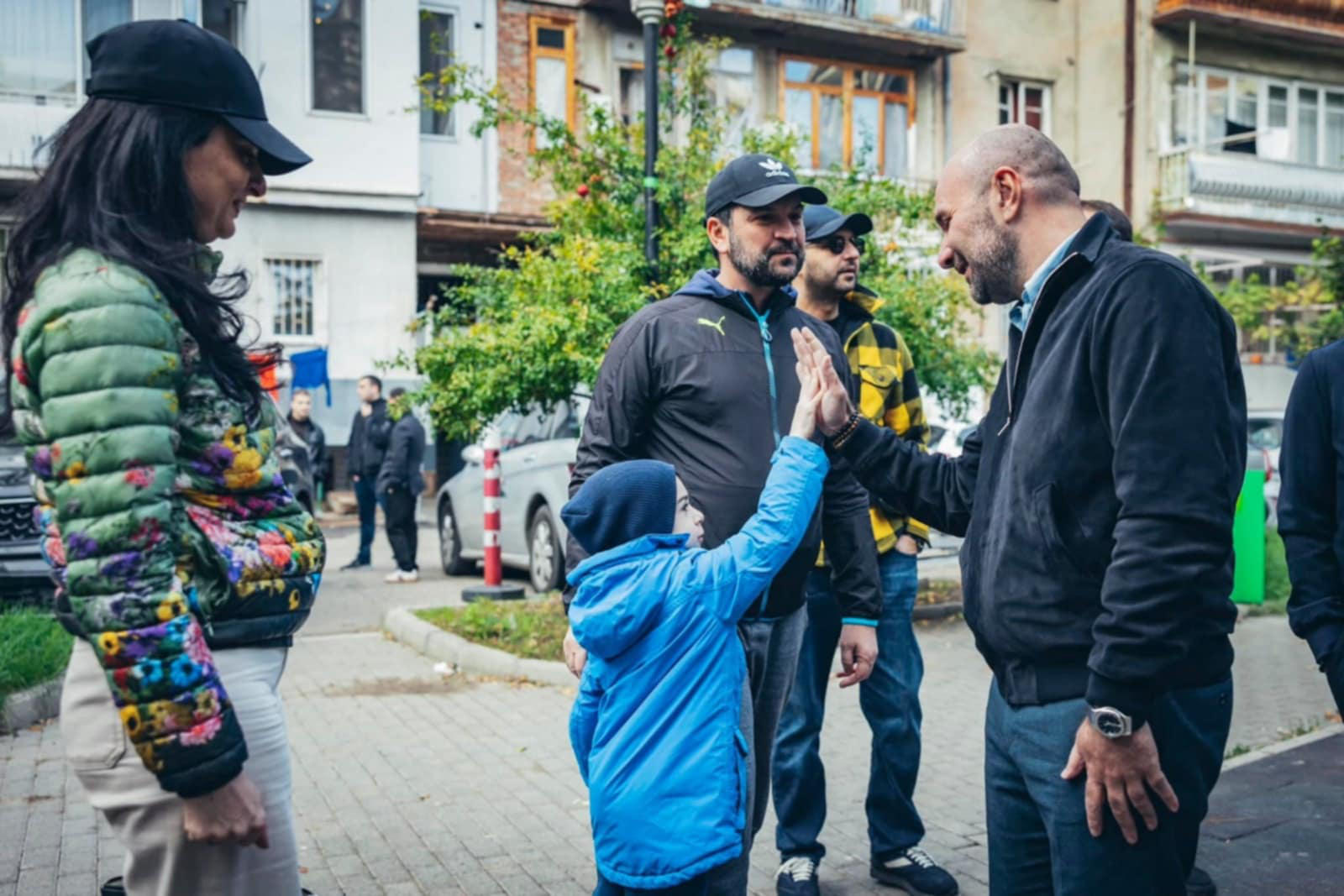 აკაკი ალადაშვილი - საბურთალოს რაიონის მოსახლეობა ყოველდღიური შეხვედრებისას, მტკიცე მხარდაჭერას გამოხატავს „ქართული ოცნების“ გუნდის მიმართ