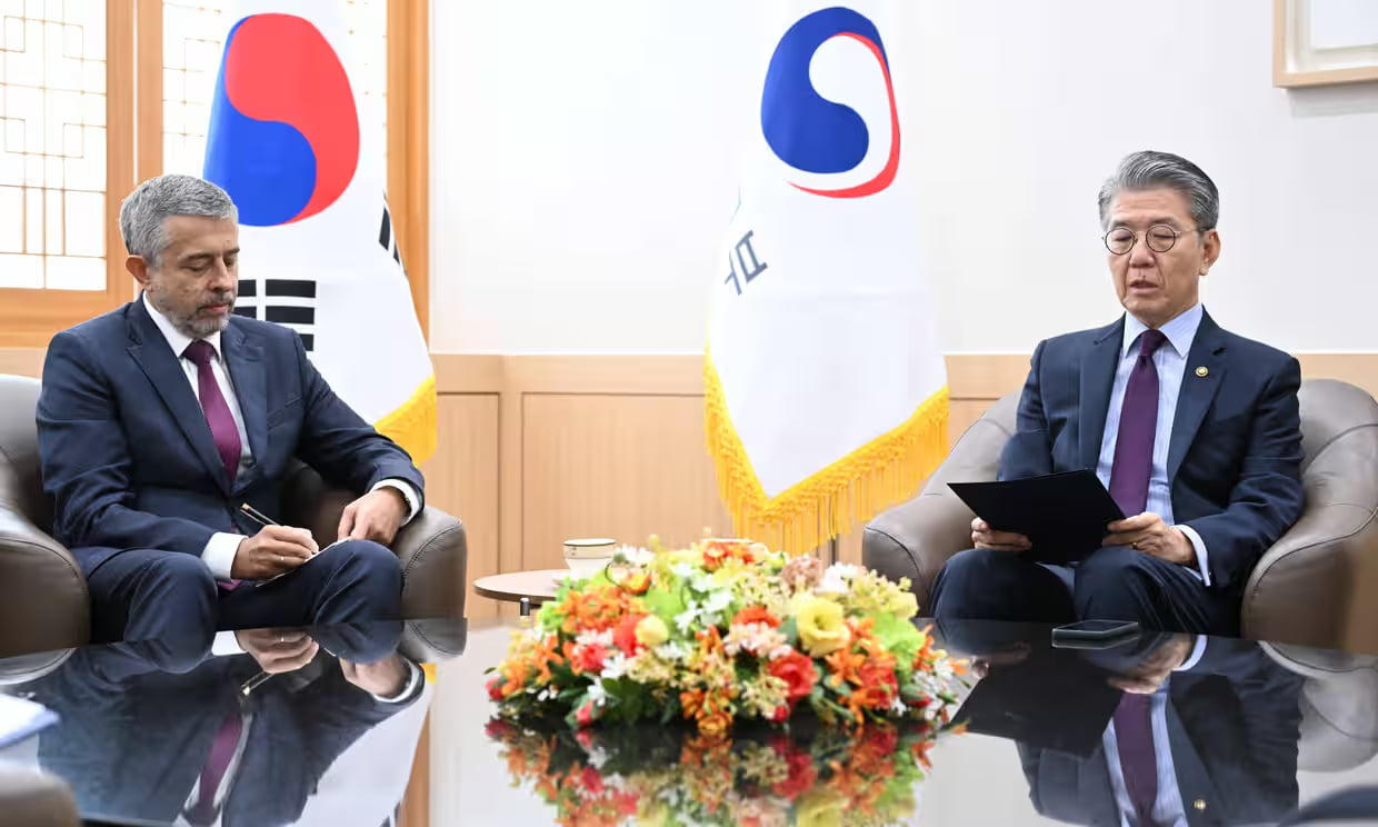 სამხრეთ კორეის საგარეო საქმეთა სამინისტრომ რუსეთის ელჩი ჩრდილოეთ კორეის ჯარების რუსეთის ტერიტორიაზე განლაგების გამო უწყებაში დაიბარა