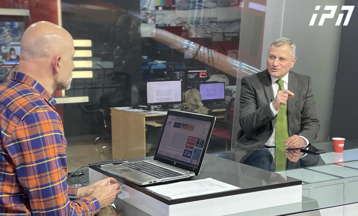 არმაზ ახვლედიანი - მნიშვნელოვანია, ჭრილობა, რომელიც სახეზეა ამერიკა-ევროპისა და ამერიკა-უკრაინის ურთიერთობებში, მოშუშდეს - ვხედავთ დღისით, მზისით, რომ აშკარა ცვლილებებია აშშ-ის ახალი ადმინისტრაციის მხრიდან