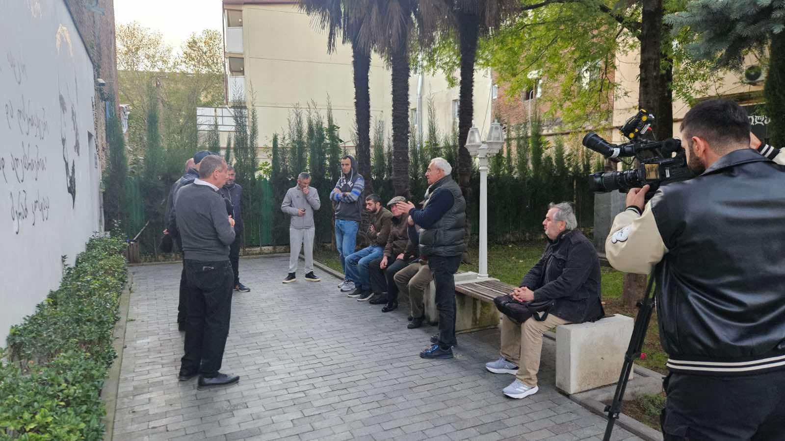 „ევროპელი დემოკრატების“ თავმჯდომარე, პაატა დავითაია ქუთაისში პარტიულ აქტივს და მხარდამჭერებს შეხვდა