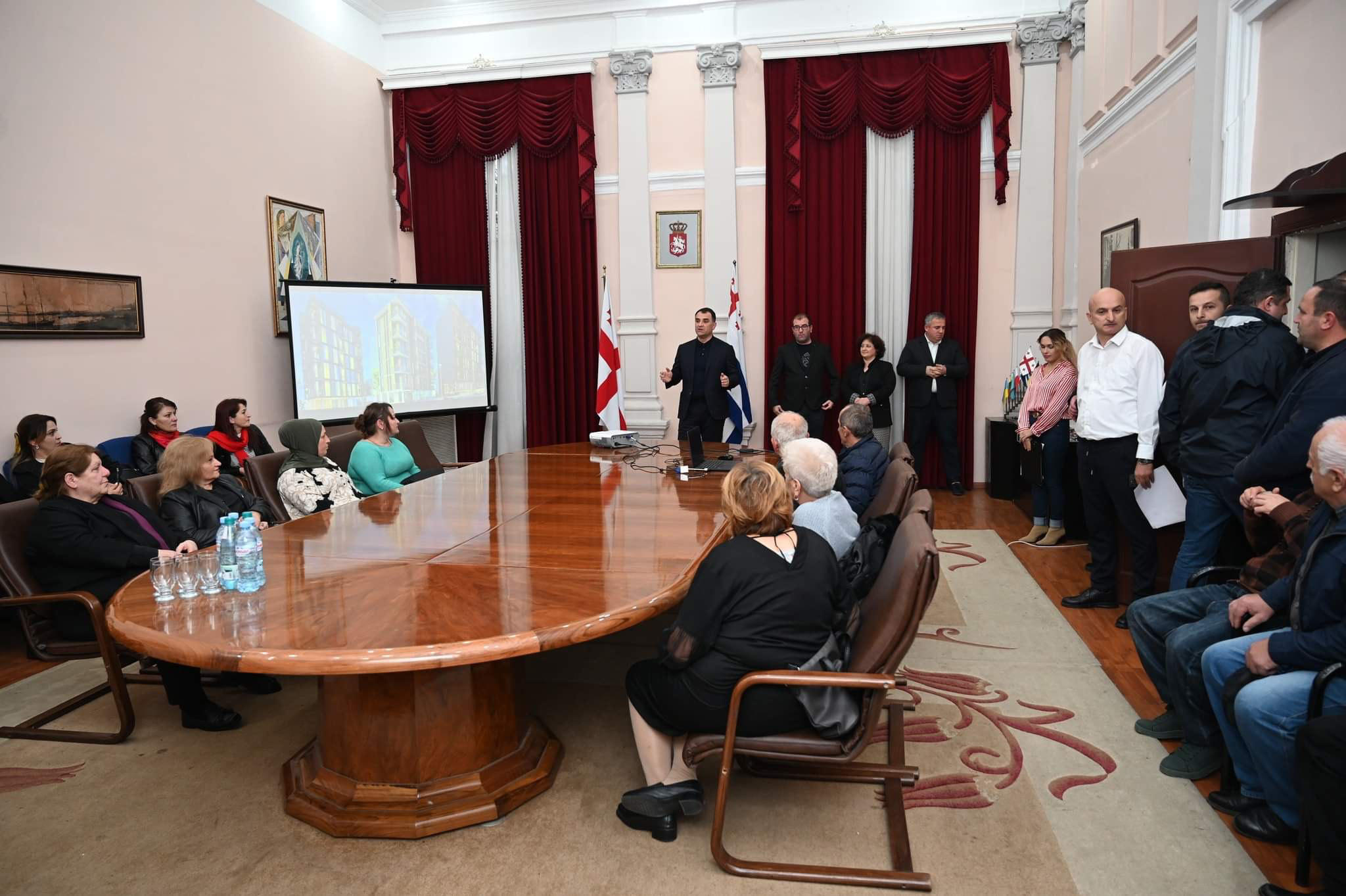 ბათუმში მცხოვრებ 82 ოჯახს ახალი ბინები გადაეცა