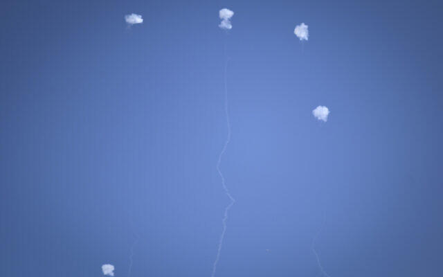 ჩრდილოეთ ისრაელში, ლიბანიდან განხორციელებული სარაკეტო იერიშის შედეგად, 4 ადამიანი დაშავდა