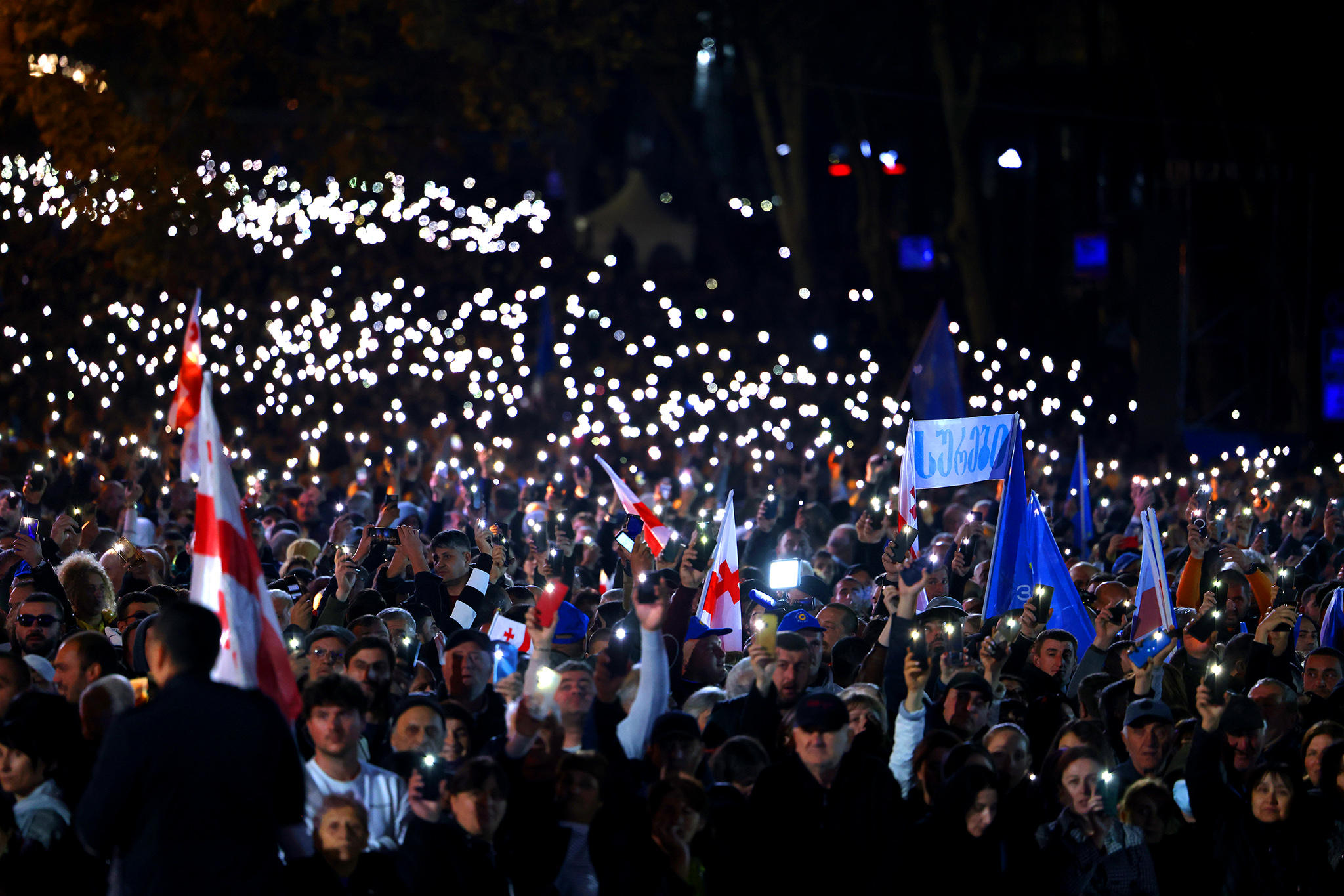 „ქართული ოცნების“ საარჩევნო კამპანიის დასკვნითი ღონისძიება დასრულდა