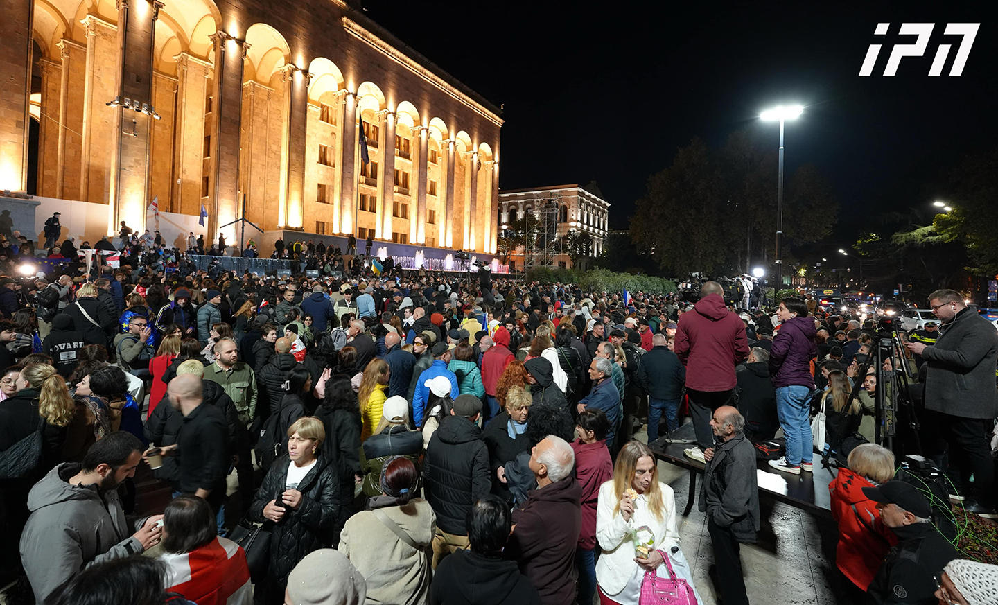 პარლამენტთან აქციისთვის ემზადებიან