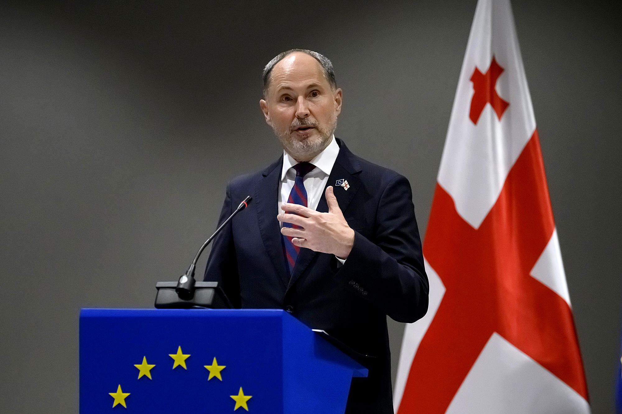 პაველ ჰერჩინსკი - ჩვენ ძალიან ყურადღებით ვადევნებთ თვალს მოვლენებს - საგარეო საქმეთა მინისტრები საქართველოში არსებულ ვითარებას 18 ნოემბერს განიხილავენ