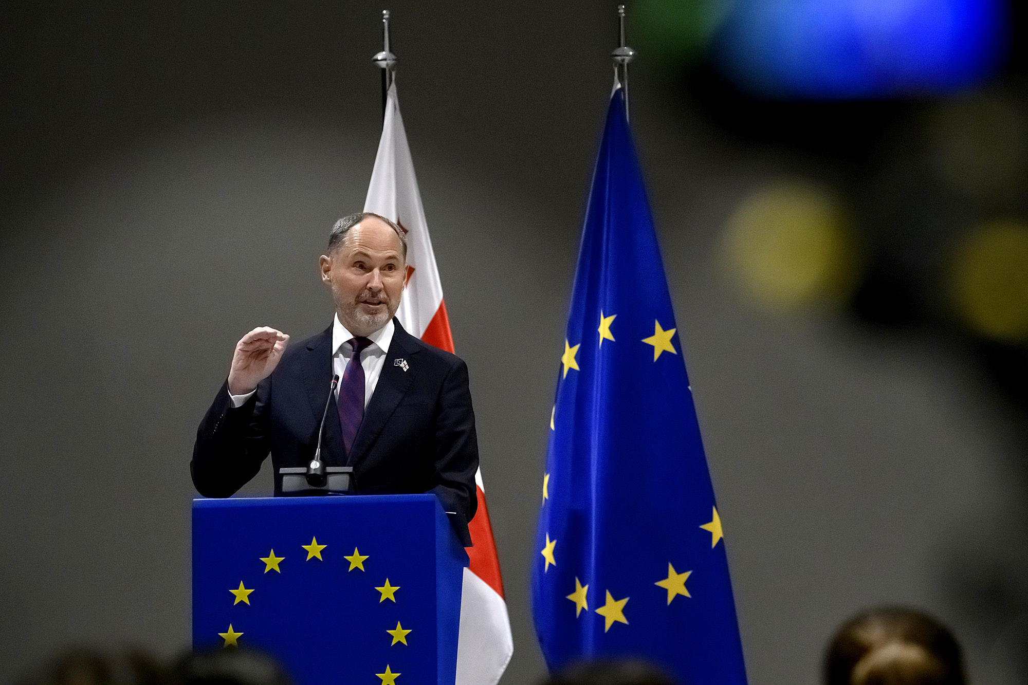 ევროკავშირის ელჩი - წევრი სახელმწიფოები განიხილავენ საქართველოში არსებულ მოვლენებს მომდევნო დღეებსა და კვირებში, მათ შორის უმაღლეს დონეზე - გადაწყვეტილებები საქართველოში განვითარებულ მოვლენებზე დაყრდნობით იქნება მიღებული