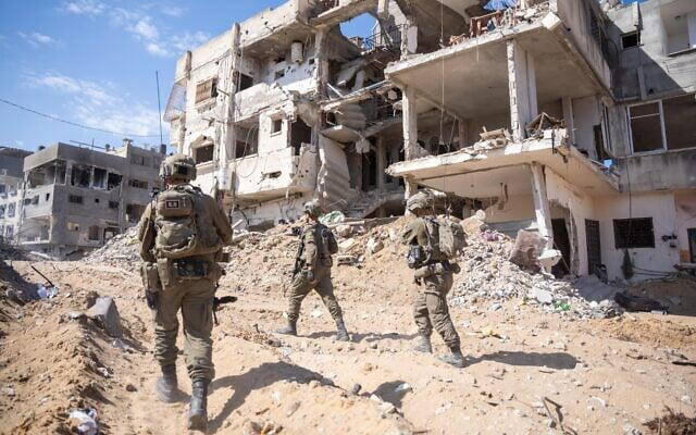 ისრაელი აცხადებს, რომ ღაზაში იარაღის საწყობები და წარმოებისთვის განკუთვნილი ობიექტები გაანადგურეს, დასავლეთ სანაპიროზე კი კონტრტერორისტულ ოპერაციას ახორციელებენ