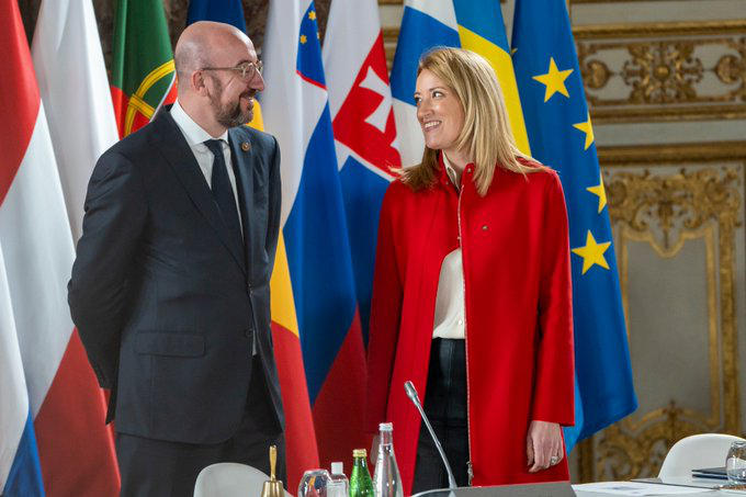 შარლ მიშელი და რობერტა მეცოლა დონალდ ტრამპს არჩევნებში გამარჯვებას ულოცავენ