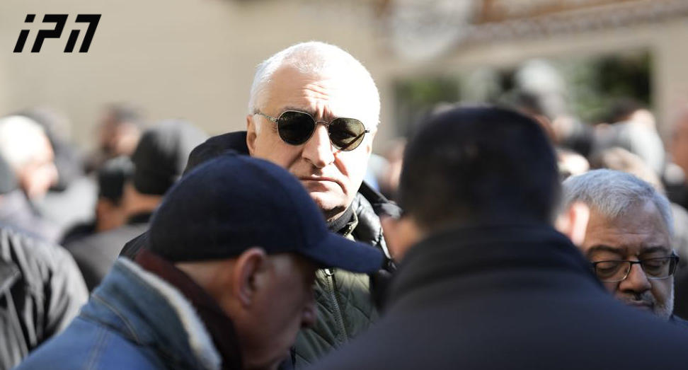 Mamuka Khazaradze: Ivanishvili has already started arresting political opponents and thinks that this is how he will interfere with a fair protest - you can't scare anyone! Your story is complete!