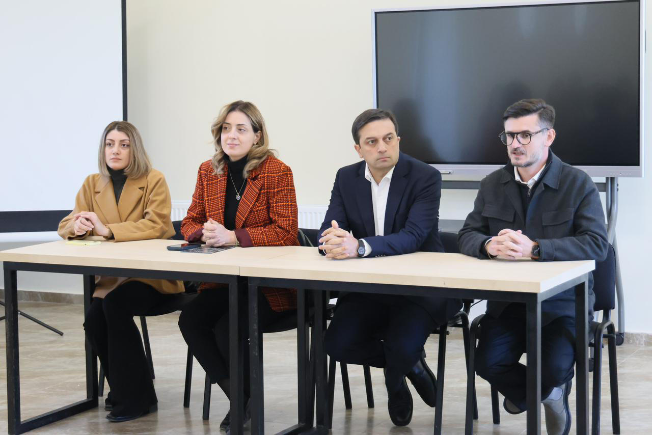 ლევან იოსელიანი უდიებისა და ავარების თემების წარმომადგენლებს შეხვდა