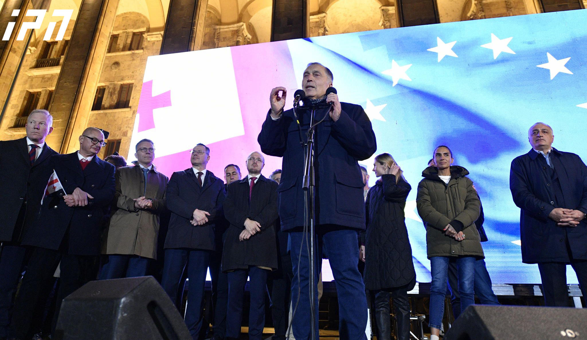 პაატა ბურჭულაძე აქციის მონაწილეებს - ჩვენ ვართ ყველანი ოპოზიციონერები, ვიყოთ ერთად, ვერავინ მოგვერევა