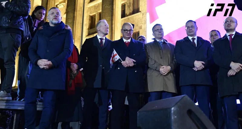 Polish parliamentarian to the participants of the rally: whoever wants to steal your votes and freedom, we will repeat the words of the Ukrainian soldiers - this is our answer to Putin, we will win! Georgia will be in Europe!