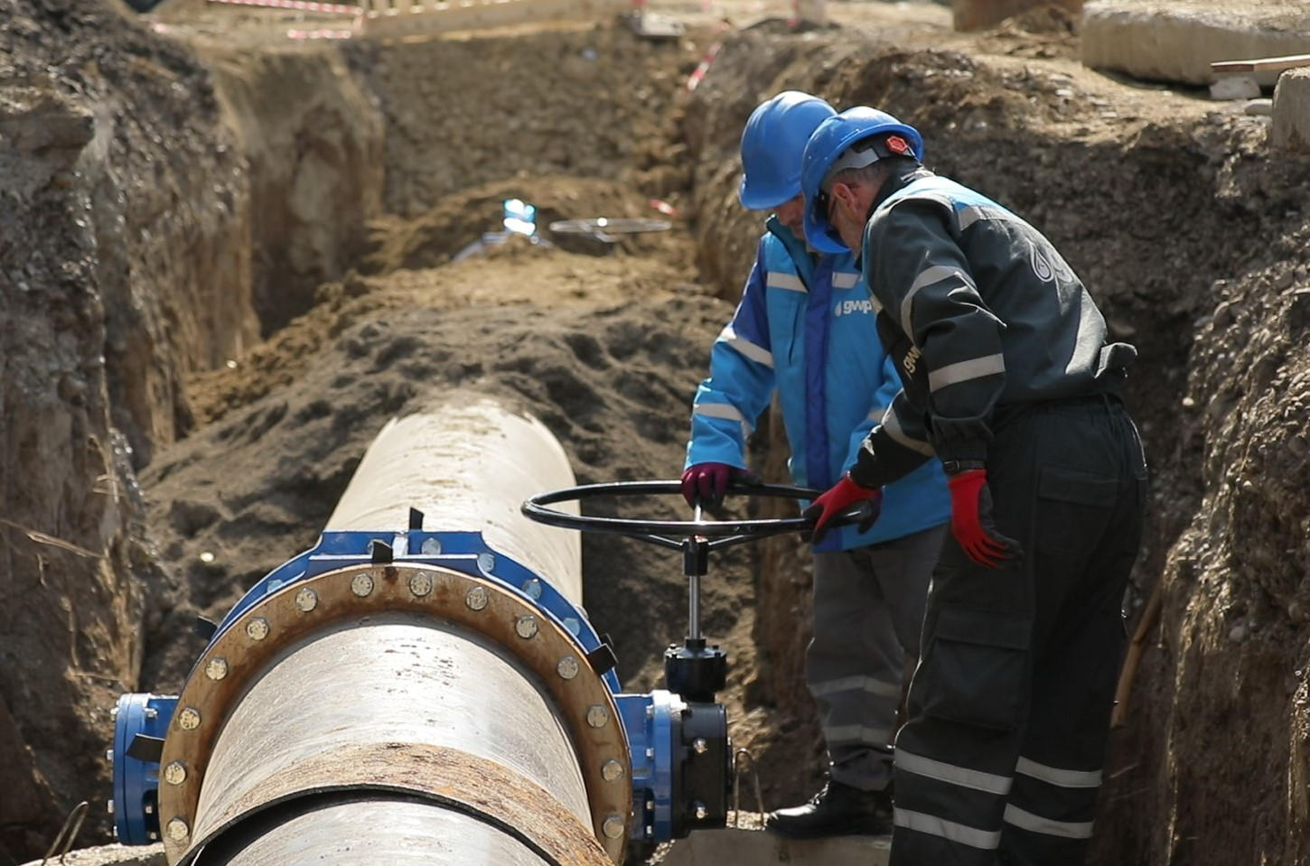 „ჯივიპი“ გახოკიძის ქუჩაზე წყალმომარაგების სისტემის რეაბილიტაციის ფარგლებში ახალ ქსელზე გადაერთებით სამუშაოებს ჩაატარებს