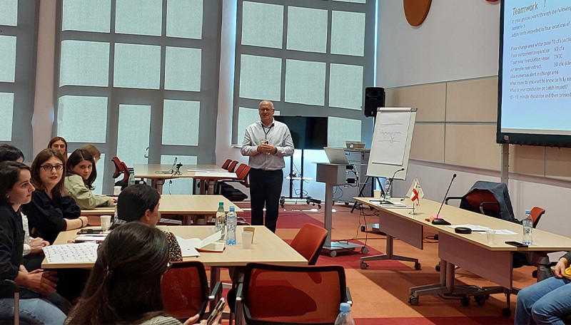 GM PHARMA-ში თანამშრომლების პროფესიულ განვითარებაზე მუდმივი ზრუნვა გრძელდება – კომპანიაში მიკრობიოლოგიური კონტროლის საერთაშორისო ტრენინგი ჩატარდა