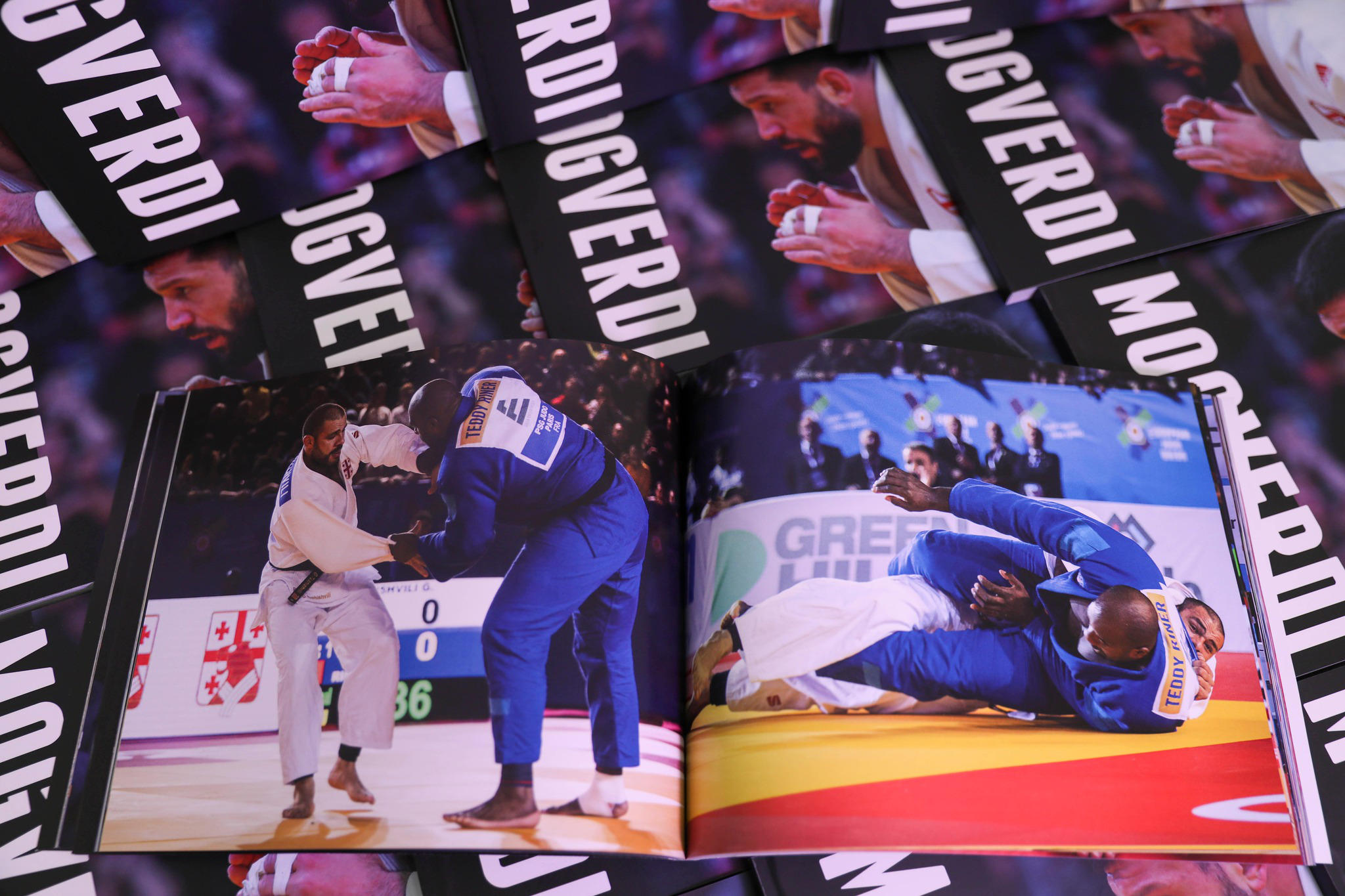 გორის მუნიციპალიტეტის მერიის თანადაფინანსებით „გორის ფოტოგრაფთა კლუბმა“ სპორტული კატალოგი „მოგვერდი“ დაბეჭდა