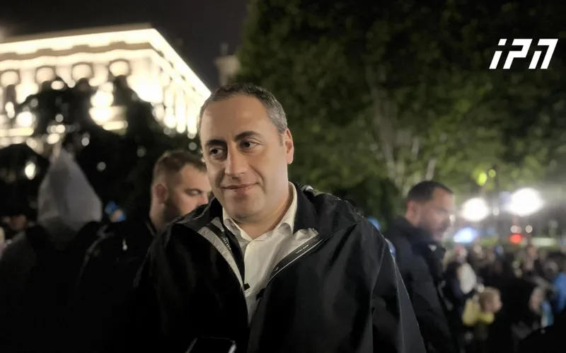 Giorgi Vashadze: I appeal to the self-proclaimed, self-styled government: do not dare to commit any illegal act - I appeal to the citizens, join us, the first point of resistance is here, it started from this moment