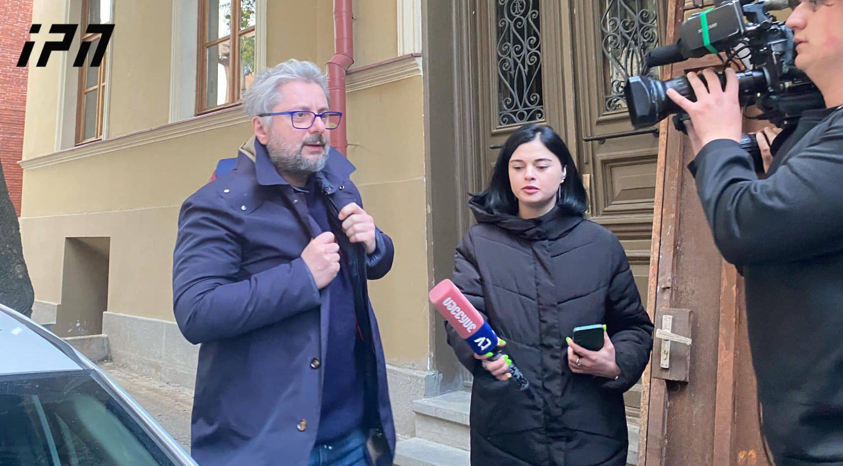 სალომე ზურაბიშვილი ორბელიანების სასახლეში „კოალიცია ცვლილებისთვის“ ლიდერებს ნიკა გვარამიას და ელენე ხოშტარიას ხვდება