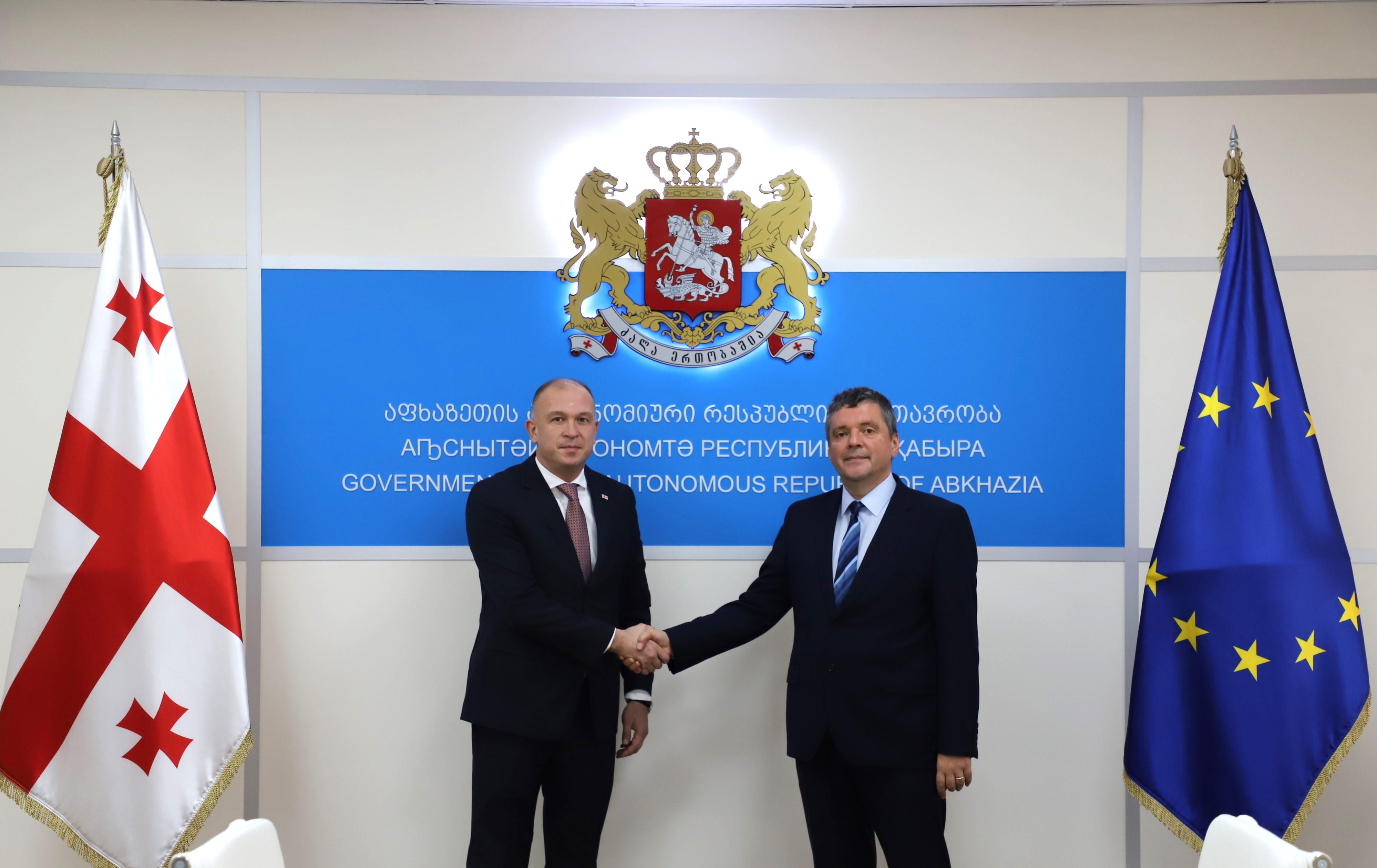 ლევან მგალობლიშვილი რუმინეთის საგანგებო და სრულუფლებიან ელჩს შეხვდა