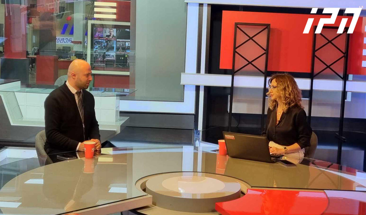 ბერდია სიჭინავა - არავის მოწოდება არ გვჭირდება, საკუთარ პარტიებს, მანდატებს და სიებს მიხედონ, გახარიას პარტიას თავისი გზა აქვს - რთულ გზას გავდივართ, მაგრამ პოლიტიკური კრიზისი გაზაფხულამდე გასტანს