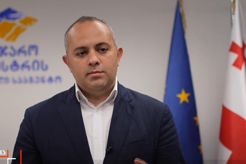 დავით დევიძე - გავრცელდა ცრუ ინფორმაცია, რომ დავით დევიძე შეუერთდა საჯარო რეესტრის ეროვნული სააგენტოს თანამშრომლების მცირე ნაწილის პეტიციას - ვაგრძელებ მუშაობას სააგენტოში, ვემსახურები ქვეყნისა და ხალხის საუკეთესო ინტერესებს