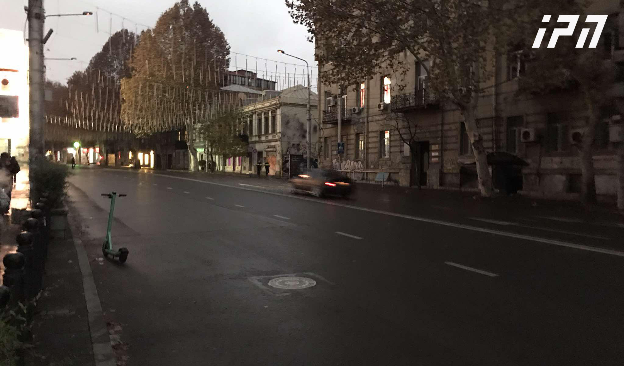 ფილარმონიასთან, კოსტავას ქუჩაზე მოძრაობა აღდგა