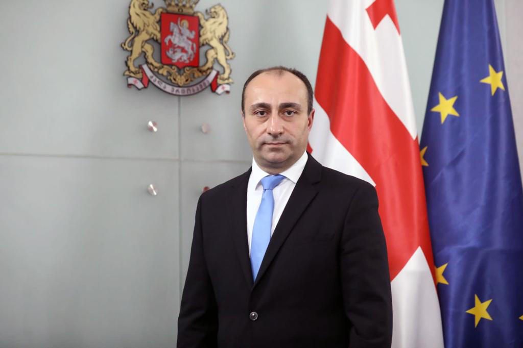 თავდაცვის მინისტრის მოადგილედ გელა გელაძე დაინიშნა