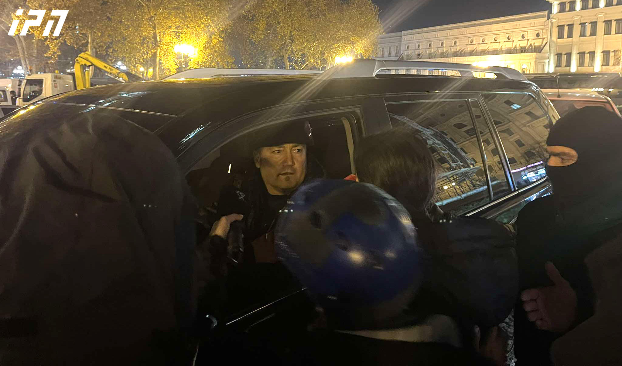 ზვიად ხარაზიშვილი - ვინც იძახის, რომ სპეცრაზმი არაფხიზელ მდგომარეობაშია, არასწორი ხალხია, ვინც მაგას ამბობს, ის არის ნარკომანიც და არაფხიზელ მდგომარეობაშიც - ვინ პრეზიდენტზე მელაპარაკებით?