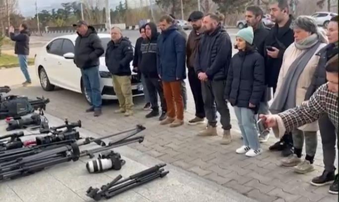 მედიის მხარდამჭერი აქციები საქართველოს სხვადასხვა რეგიონში მიმდინარეობს