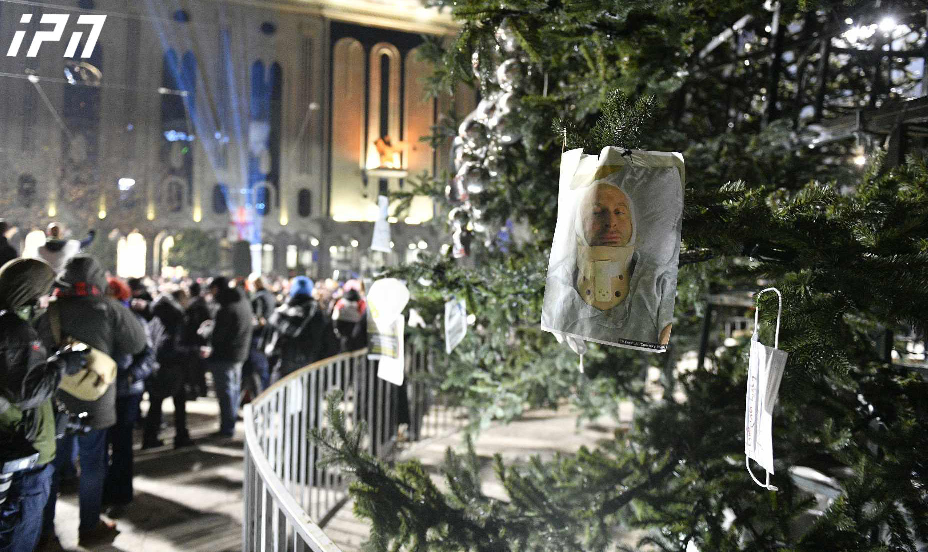 ამ დროისთვის, რუსთაველის გამზირი კვლავ გადაკეტილია - საპროტესტო აქცია გრძელდება