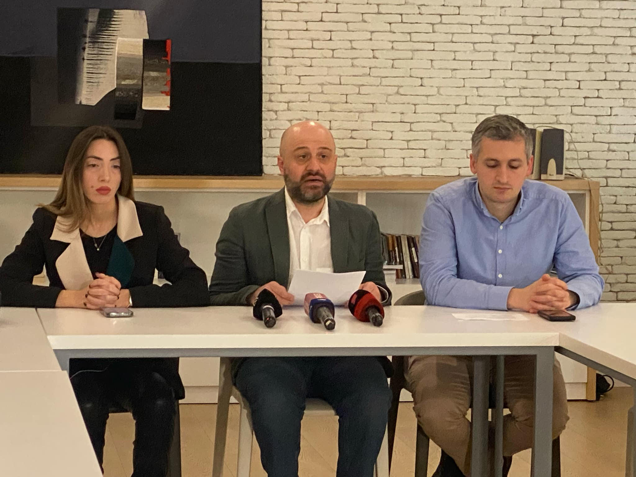 არასამთავრობო ორგანიზაციების ნაწილი - „ქართულ ოცნებას“ ბიზნესში სერიოზული მხარდამჭერები ჰყავს - ბოლო არჩევნების დროს მმართველ პარტიას 510-მა ადამიანმა 16 მლნ ლარამდე შესწირა