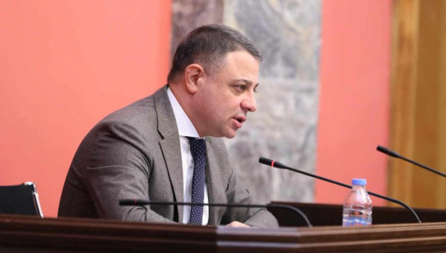 ადამიანის უფლებათა დაცვისა და სამოქალაქო ინტეგრაციის კომიტეტმა წინა მოწვევის პარლამენტში წარდგენილი კანონპროექტების განხილვის პროცედურის გაგრძელების მიზანშეწონილობაზე იმსჯელა