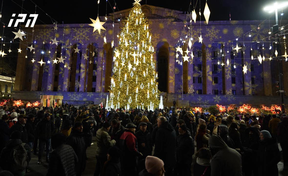 პარლამენტთან აქცია განახლდა - პროტესტის მე-19 დღეს კვლავ გადაკეტილია რუსთაველის გამზირი
