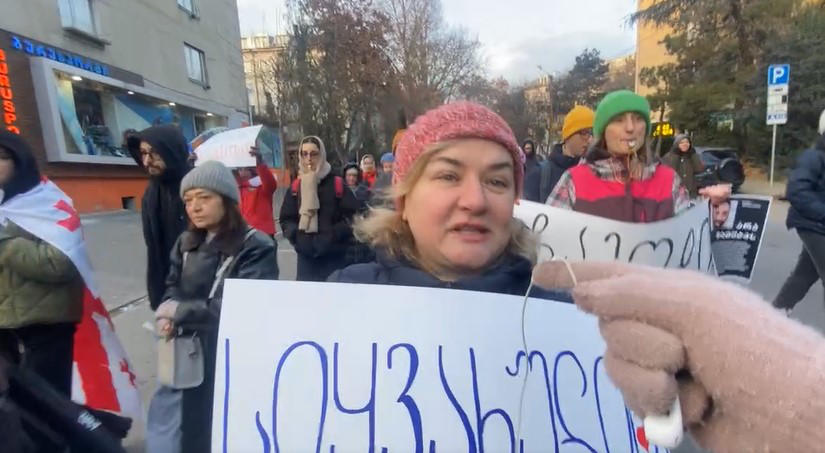 პეტრე ქავთარაძის ქუჩაზე „სამეზობლოს მსვლელობა“ მიმდინარეობს