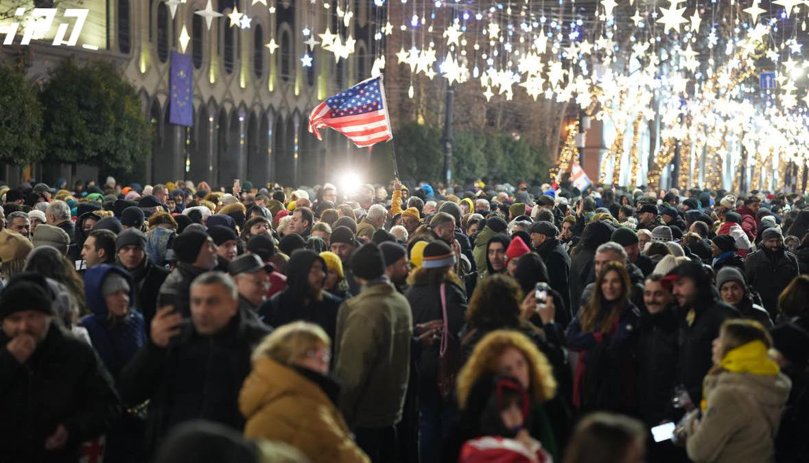 პარლამენტთან საპროტესტო აქცია განახლდა
