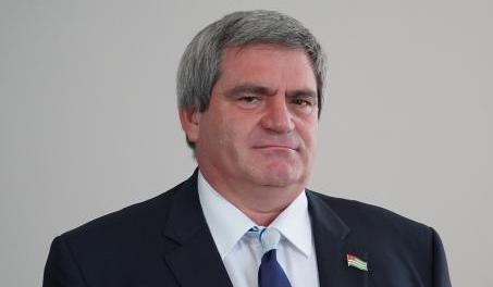ოკუპირებული აფხაზეთის ე.წ. პარლამენტში სროლას მსხვერპლი მოჰყვა