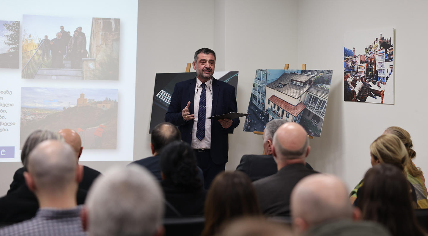 კრწანისის რაიონის გამგებელმა 2024 წლის ანგარიში წარადგინა