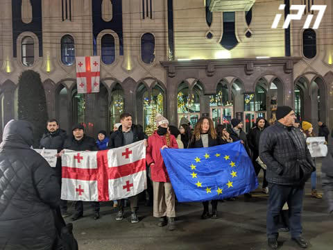 იუსტიციის უმაღლესი საბჭოდან პარლამენტამდე ადვოკატების მარში გაიმართა