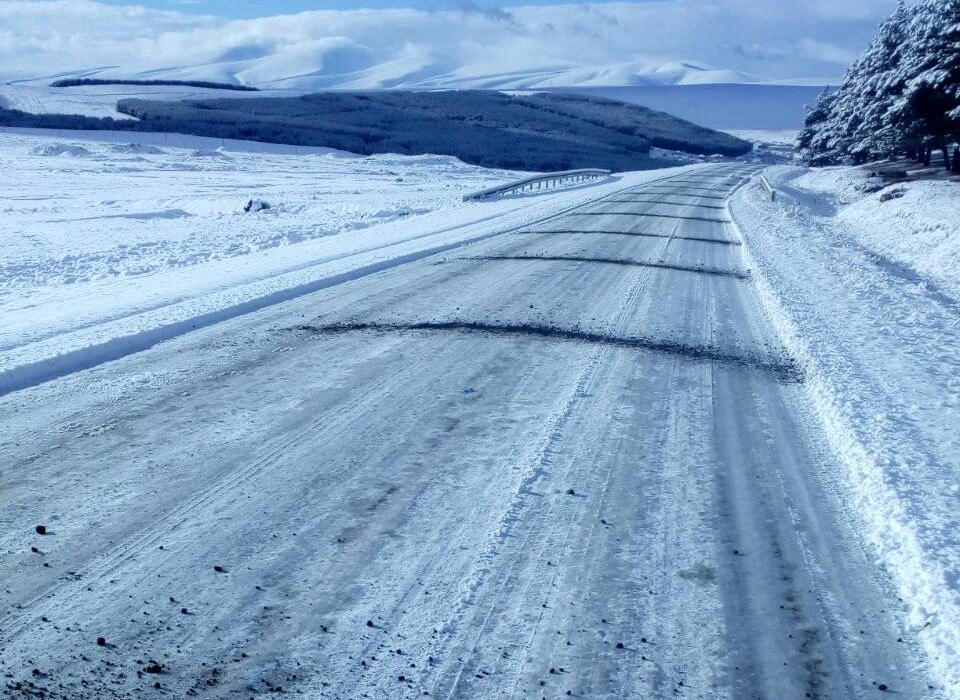 ფარავნის უღელტეხილზე ავტოტრანსპორტის მოძრაობა აღდგა