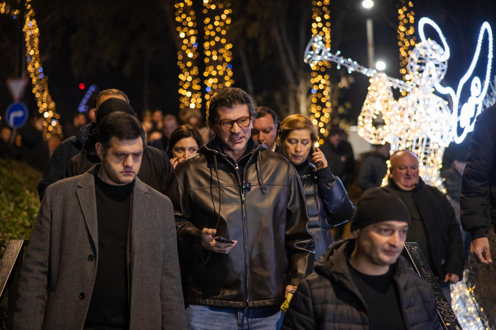 კახა კალაძე -  "საახალწლო სოფელში" უამრავი ადამიანია შეკრებილი - ძალიან გთხოვთ, ერთმანეთს შეურაცხყოფას ნუ მივაყენებთ