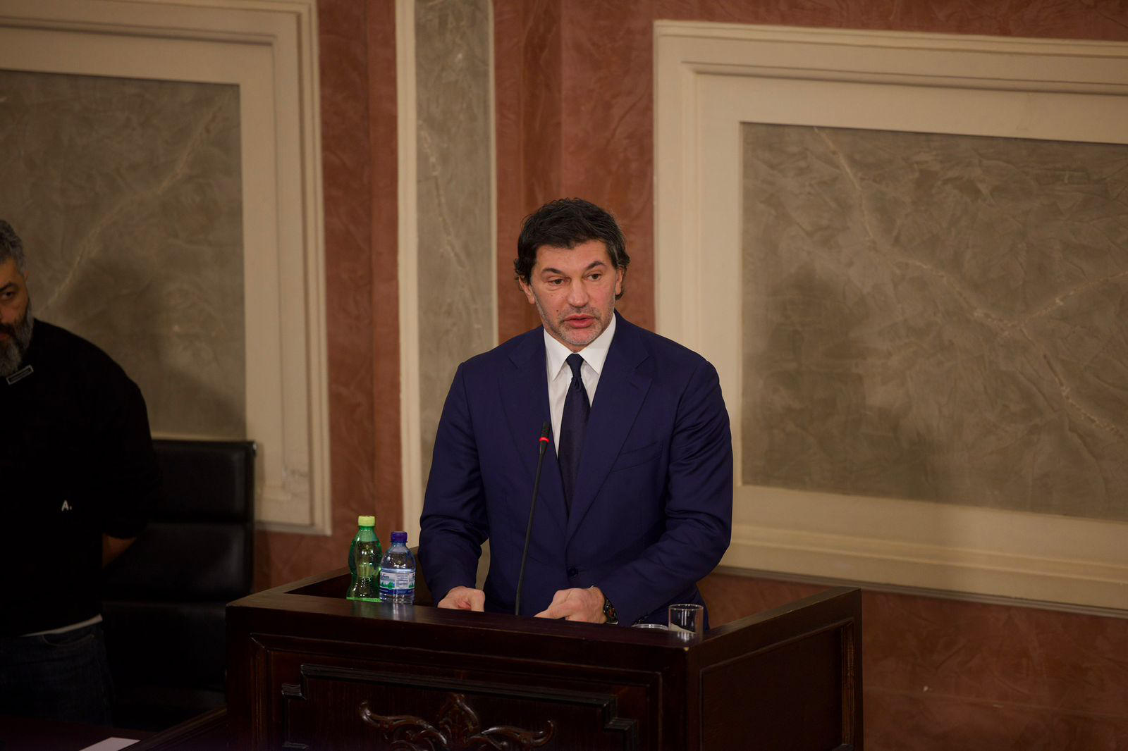 კახა კალაძე - არავის მოგვწონს ის ვითარება, რაც მეტროსადგურებშია - 2019 წელს მეტრო-ავტობუსით განხორციელდა 278 მილიონი მგზავრობა, ეს რიცხვი 2024 წელს 320 მილიონამდე გაიზარდა