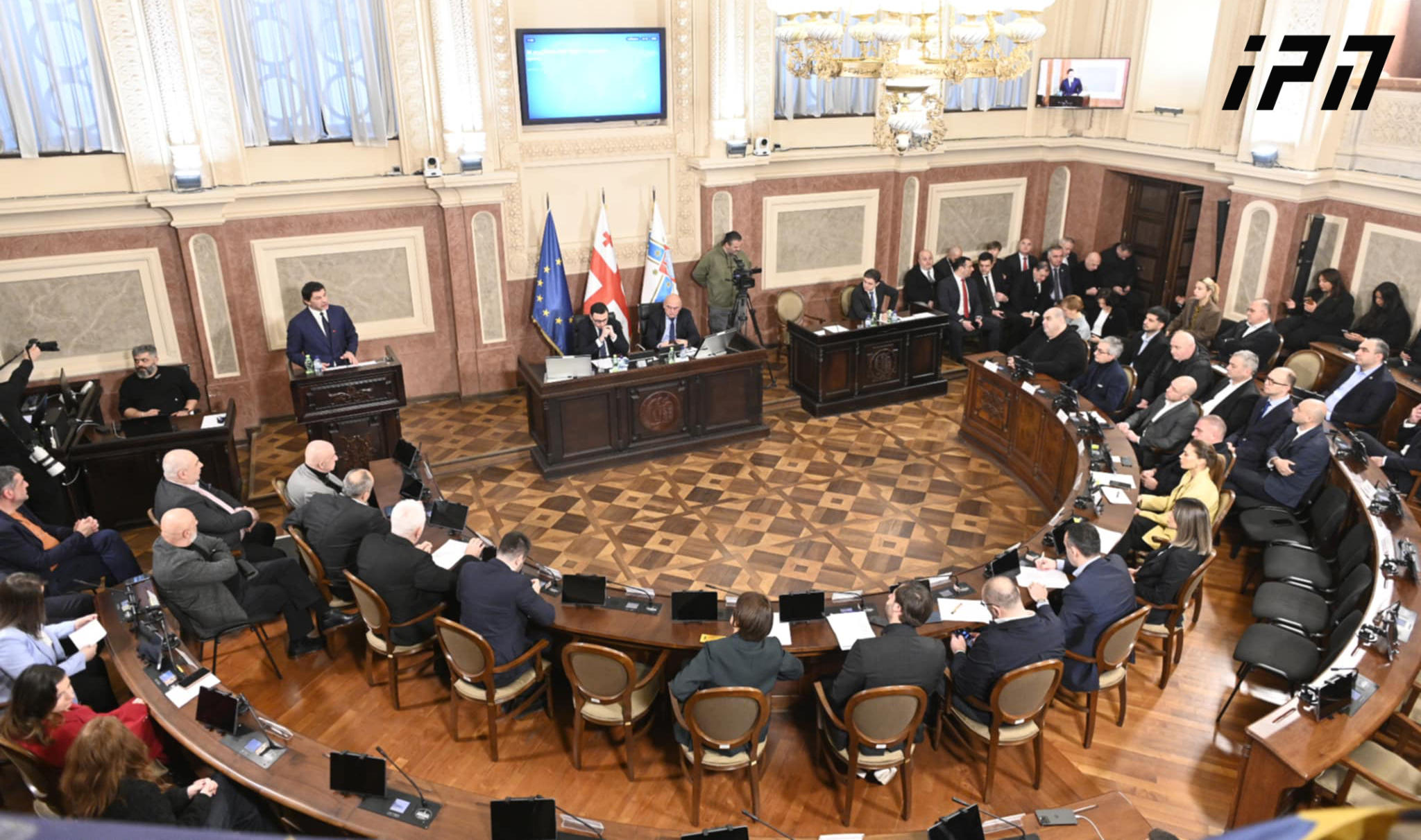 თბილისის მერიის 2025 წლის ნაერთი ბიუჯეტი 2 მილიარდ 455 მილიონი ლარით განისაზღვრა - საკრებულომ დოკუმენტი უკვე დაამტკიცა