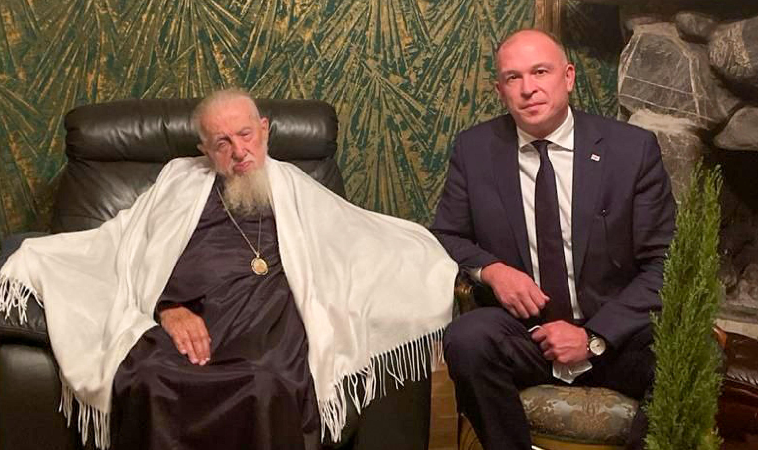 ლევან მგალობლიშვილი - ჩვენს უწმინდესსა და უნეტარესს ილია მეორეს ვულოცავ აღსაყდრებიდან 47-ე წლისთავს