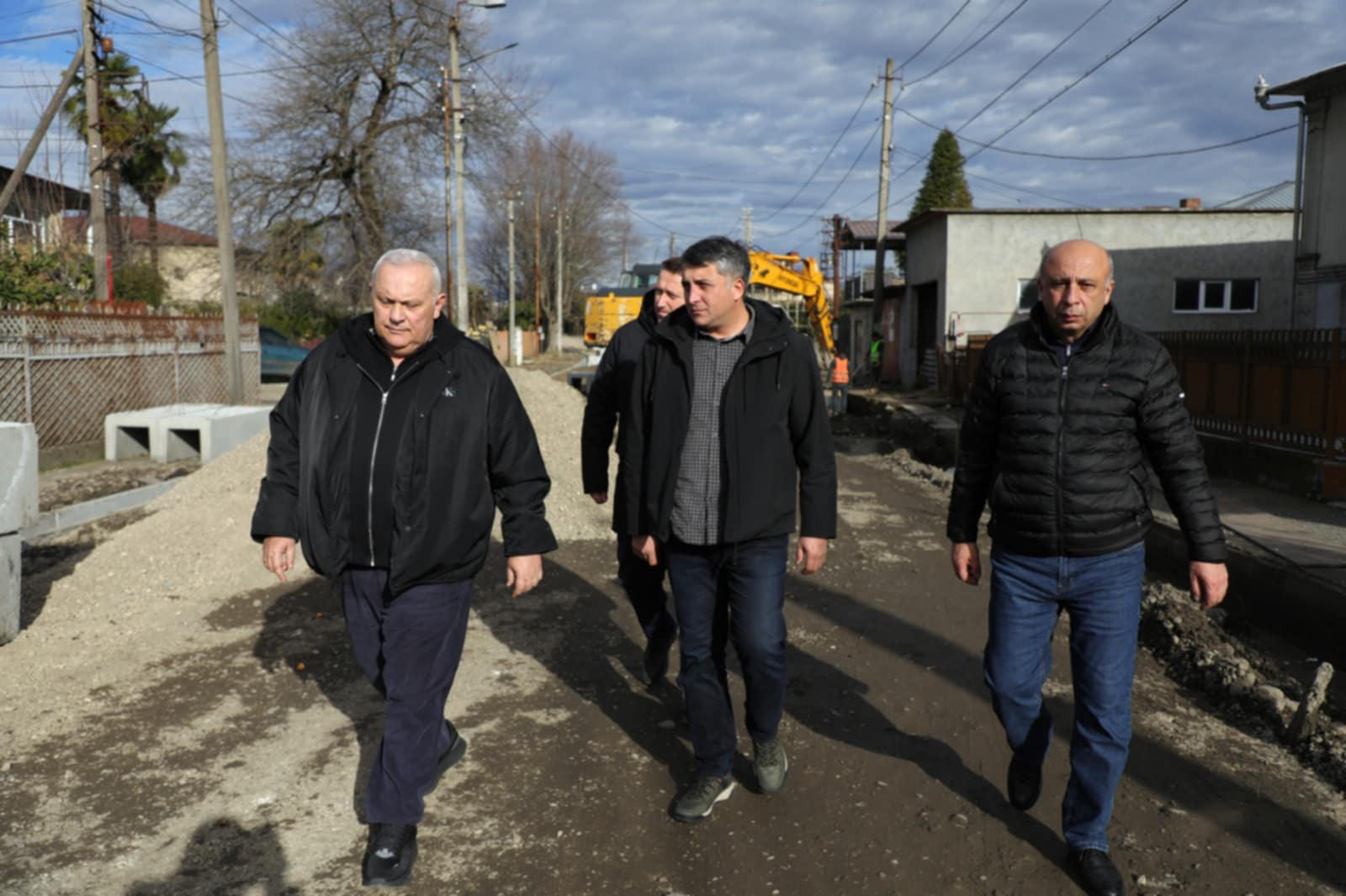 ზუგდიდის მერია - ზუგდიდში 2024 წელს 50 კილომეტრამდე გზის რეაბილიტაცია განხორციელდა