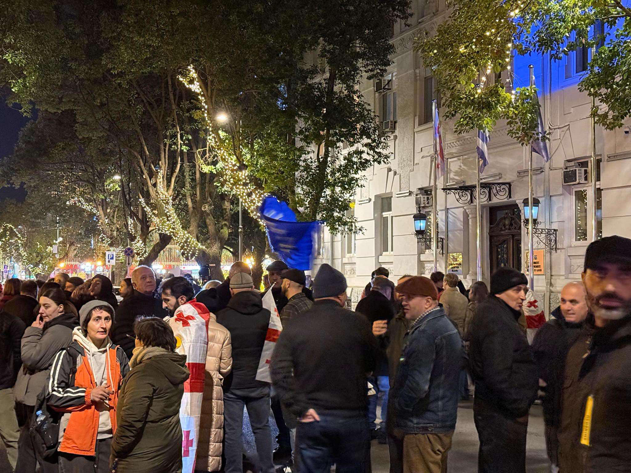 ბათუმში საპროტესტო აქცია გრძელდება