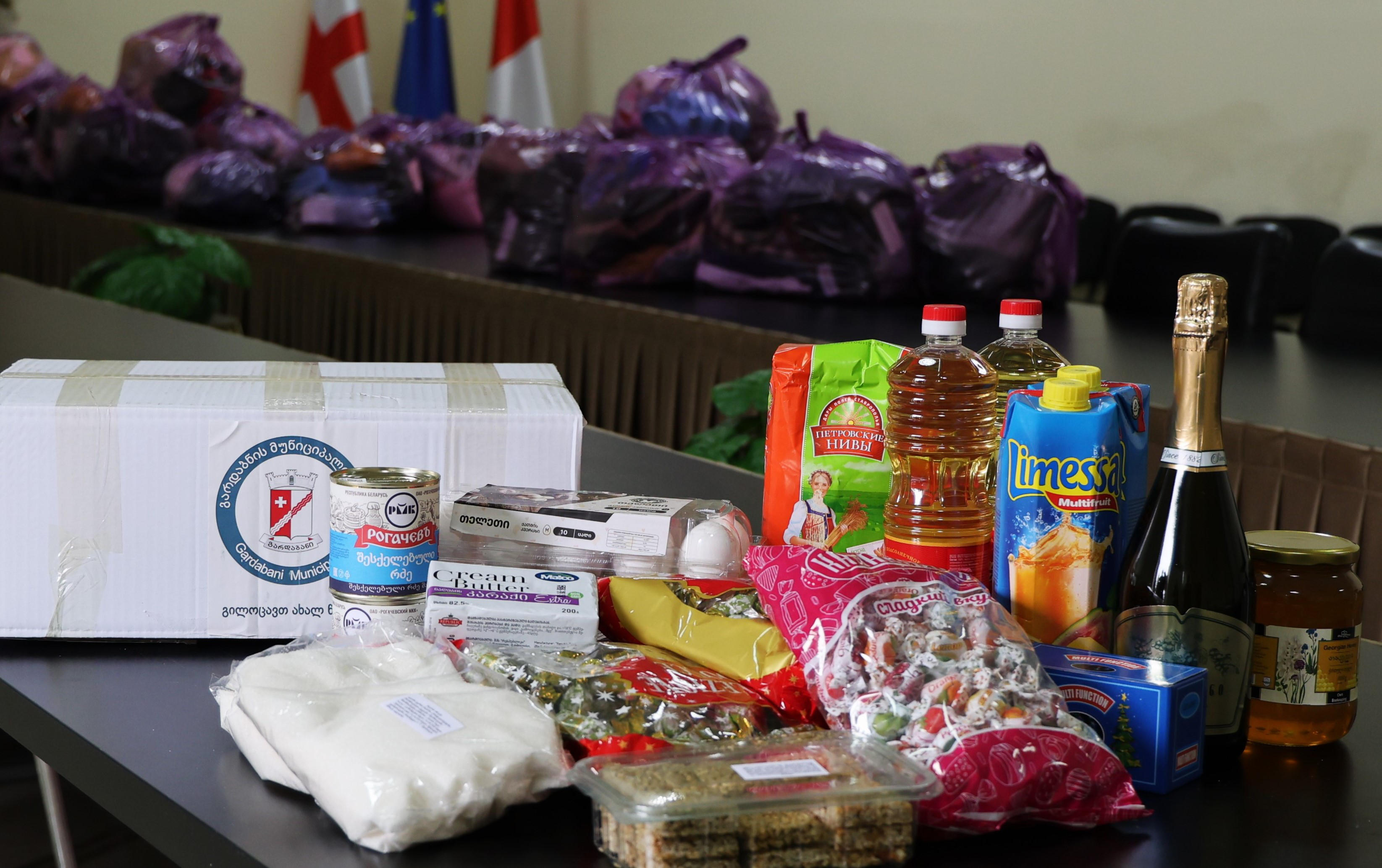 გარდაბნის მერია - 350 ოჯახს საახალწლო ნობათი გადაეცემა